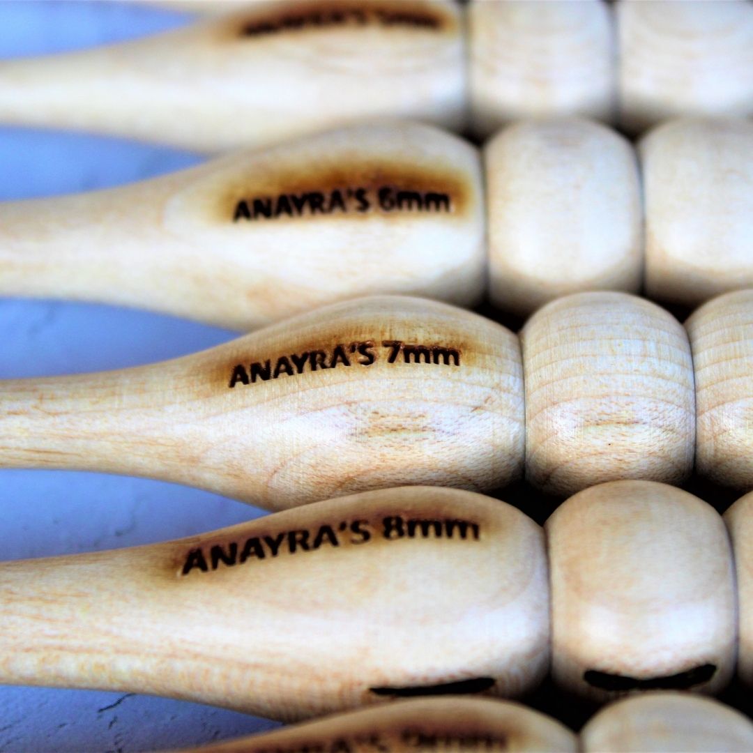 Maple Wood Crochet Hooks (Set of 7 Hooks, 4mm - 10mm)