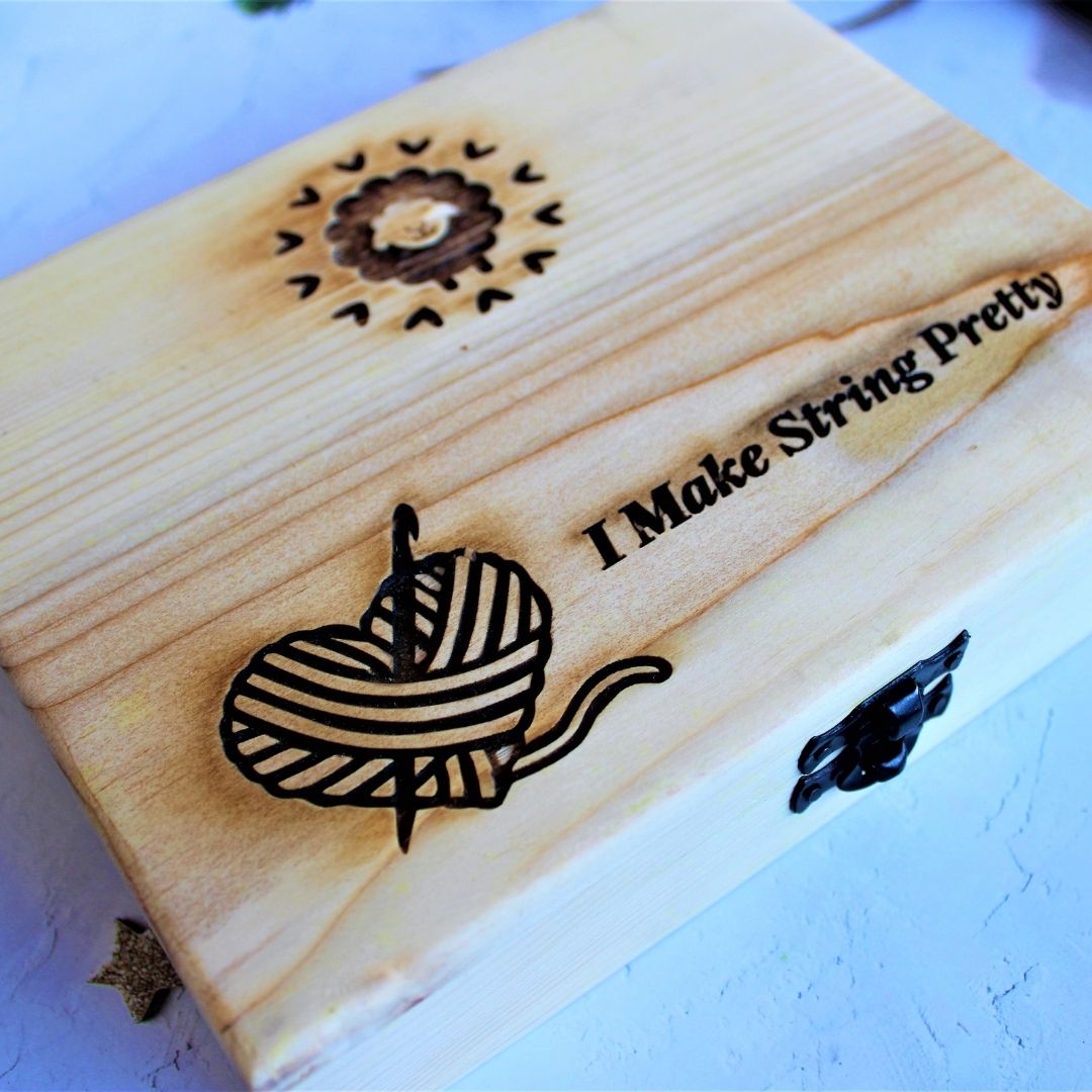 Handcrafted Maple Wood Crochet Hooks (Set of 6 Hooks, 4mm - 9mm) with a Beautiful Handmade Pinewood Box