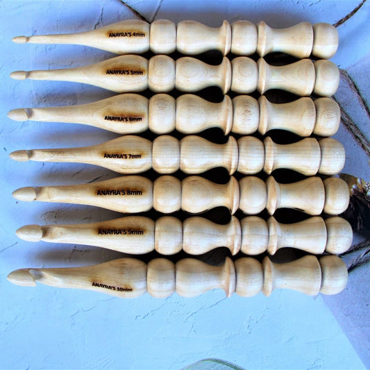 Maple Wood Crochet Hooks (Set of 7 Hooks, 4mm - 10mm)