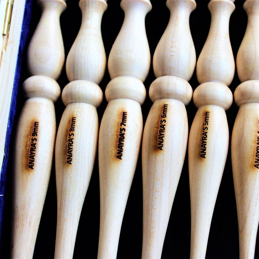 Handcrafted Maple Wood Crochet Hooks (Set of 6 Hooks, 4mm - 9mm) with a Beautiful Handmade Pinewood Box