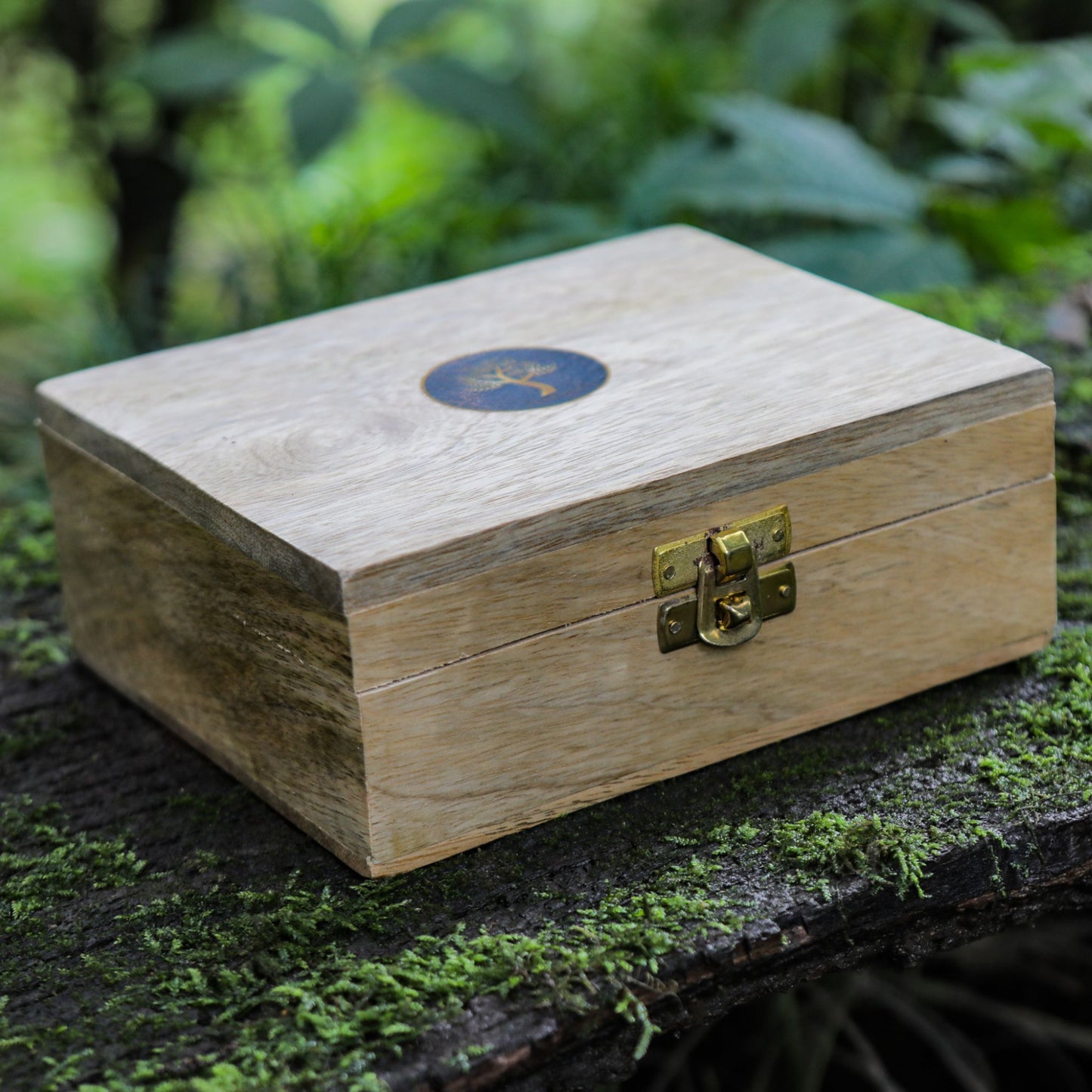 Genuine Leather Wallet with RFID Protection and Wooden Gift Box
