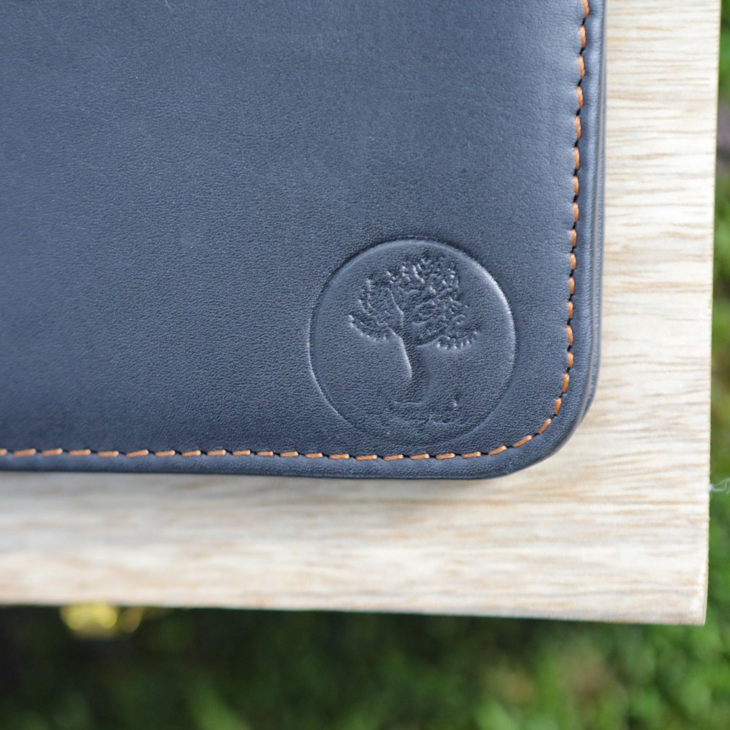 Genuine Leather Wallet with RFID Protection and Wooden Gift Box