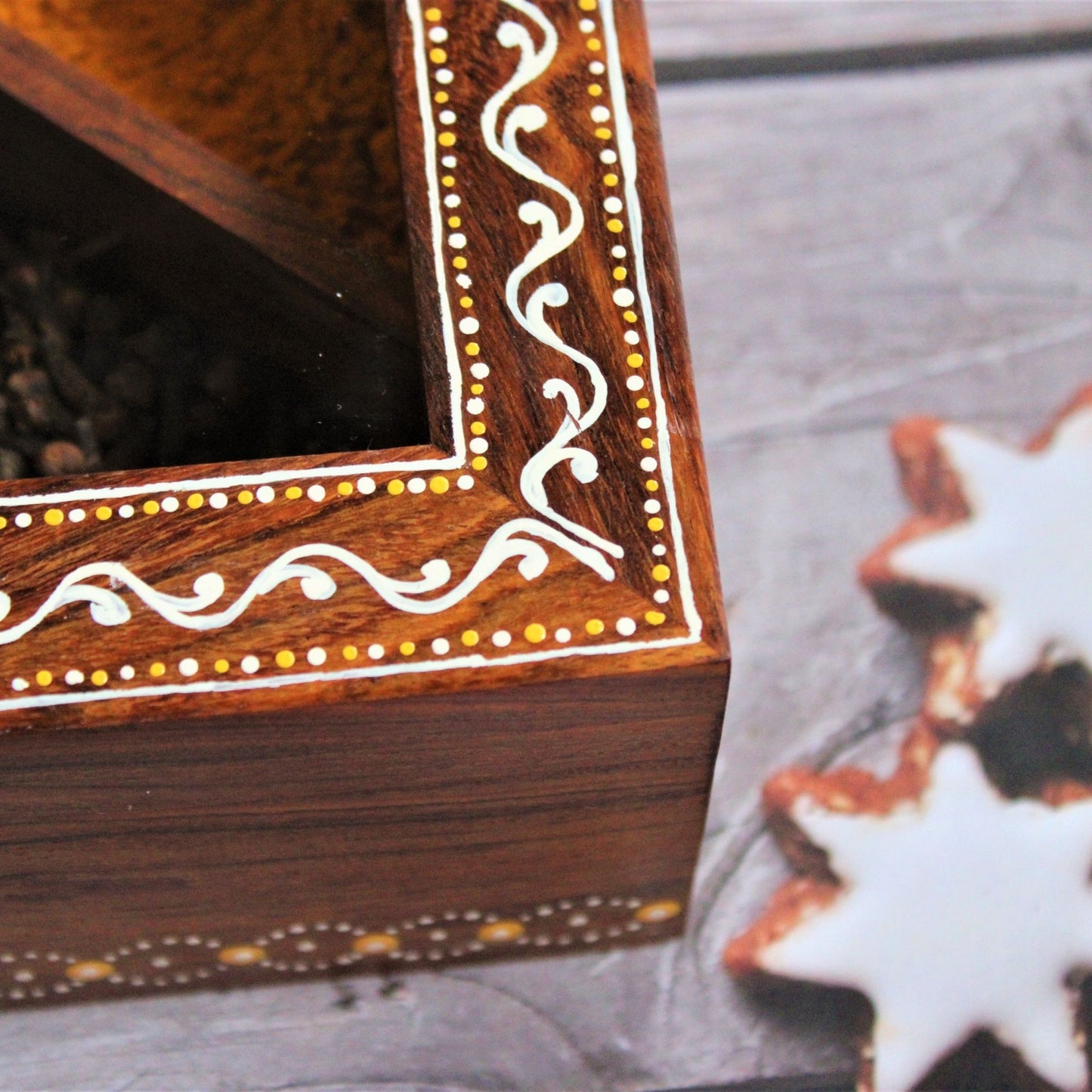 Aipan Inspired Hand Painted and Handcrafted Wooden Spice Storage Box with Glass Top and Free Wooden Spoon. Showcase Your Spices and other condiments with style. Alternatively Store Tea Bags, Dry Fruits and other condiments of the kitchen.