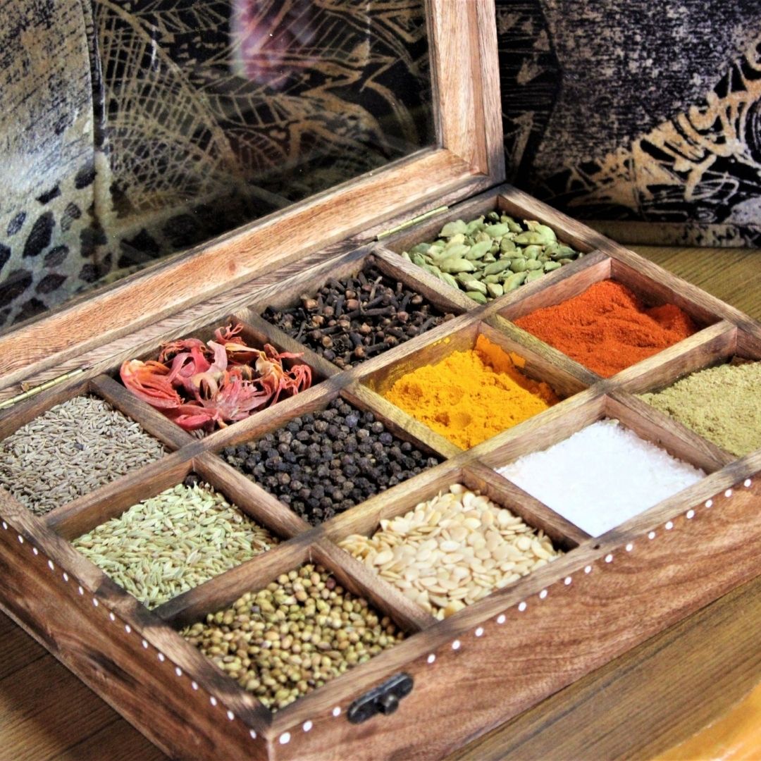 Mango Wood Spice Box with Aipan Inspired Painting. Twelve Large Partitions with Glass Top and Free wooden Spoons. 
