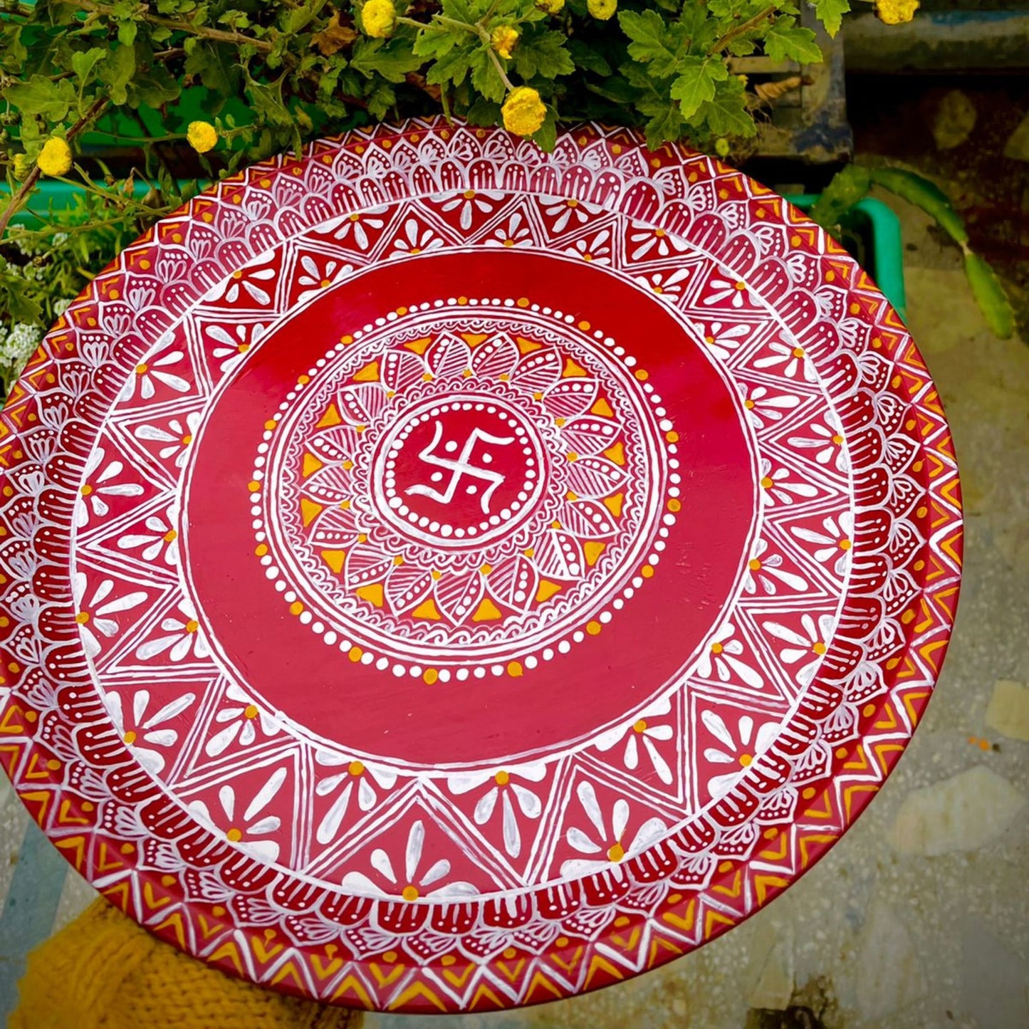 Large Size Hand Painted Puja Thalis for all occasions. Whether its Diwali, Bhaiya Dooj, Karwa Chauth, these hand painted aipan inspired puja thalis would be the perfect addition to your decor. Has different partitions each for diya/ lamp, tika / roli, chawal / rice and agarbatti too. 