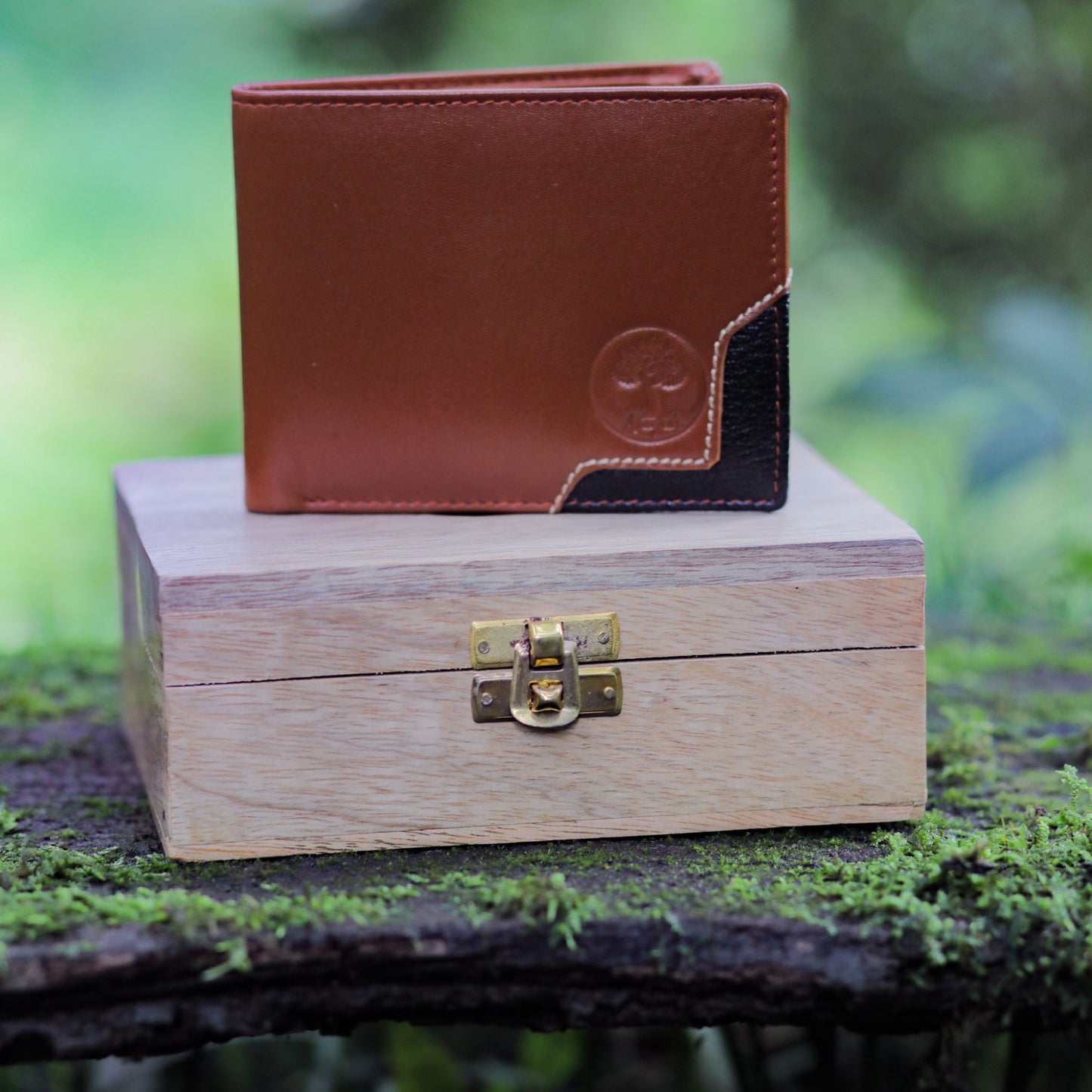 Genuine Leather Wallet with Wooden Gift Box